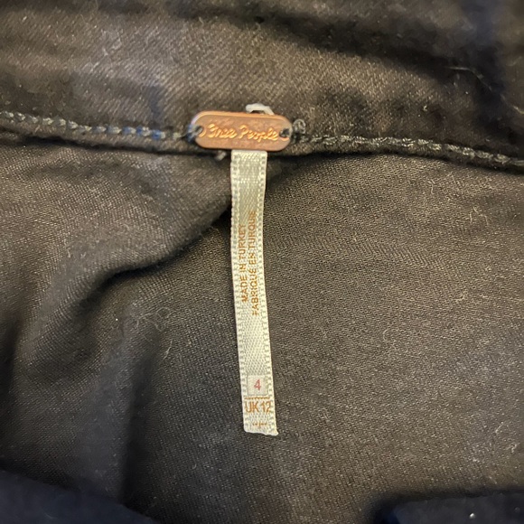 FREE PEOPLE skirt - size 4 - EUC - Picture 3 of 3